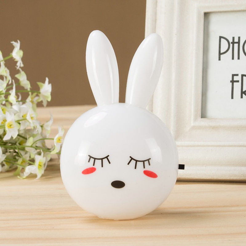 Produttore di giocattoli personalizzato Lampada notturna LED coniglio Interruttore accensione / spegnimento luce da parete Lampada da letto