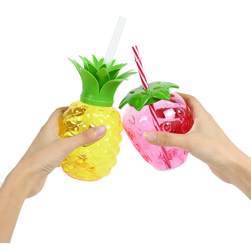 Tazza di plastica a forma di frutta personalizzata con paglia Tazza di tè con latte dolce Bottiglia portatile di succo