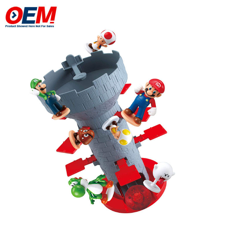 Giochi Denti Super Mario Piranha Plant Escape Made Tabletop Action Game per età 4+ con 2 Super Mario Action Figures da collezione