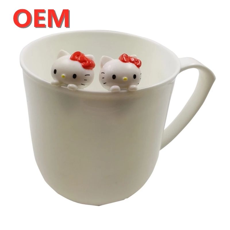 Produttore di giocattoli personalizzati OEM personalizzato Kitty gatto Mini Cup Figure Cartoon giocattoli personalizzati il tuo giocattolo di design