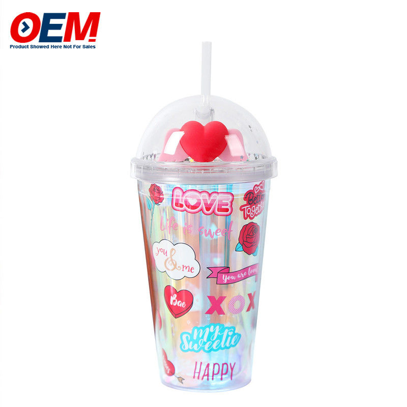 Coppa a doppia parete in PP personalizzata con paglia OEM Sweet Heart 450ml Coppa d'acqua di plastica