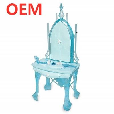 Fabbrica OEM personalizzata Musica Luce Funzioni Plastica Bella Principessa Bambino Abbigliamento Giocattolo