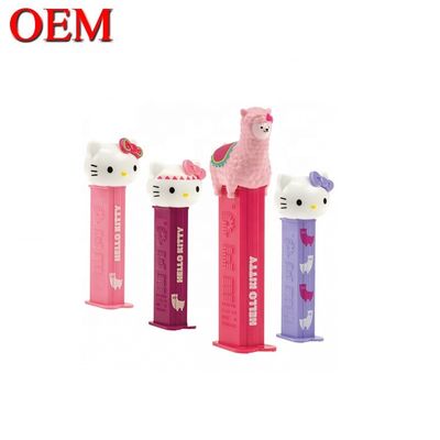 Giocattolo di cartoni animati in 3D personalizzato Hellokitty Dispenser di caramelle di plastica Oem Candy Packs