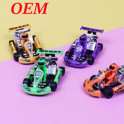 Giocattolo di plastica / giocattolo di auto da corsa in PVC per bambini